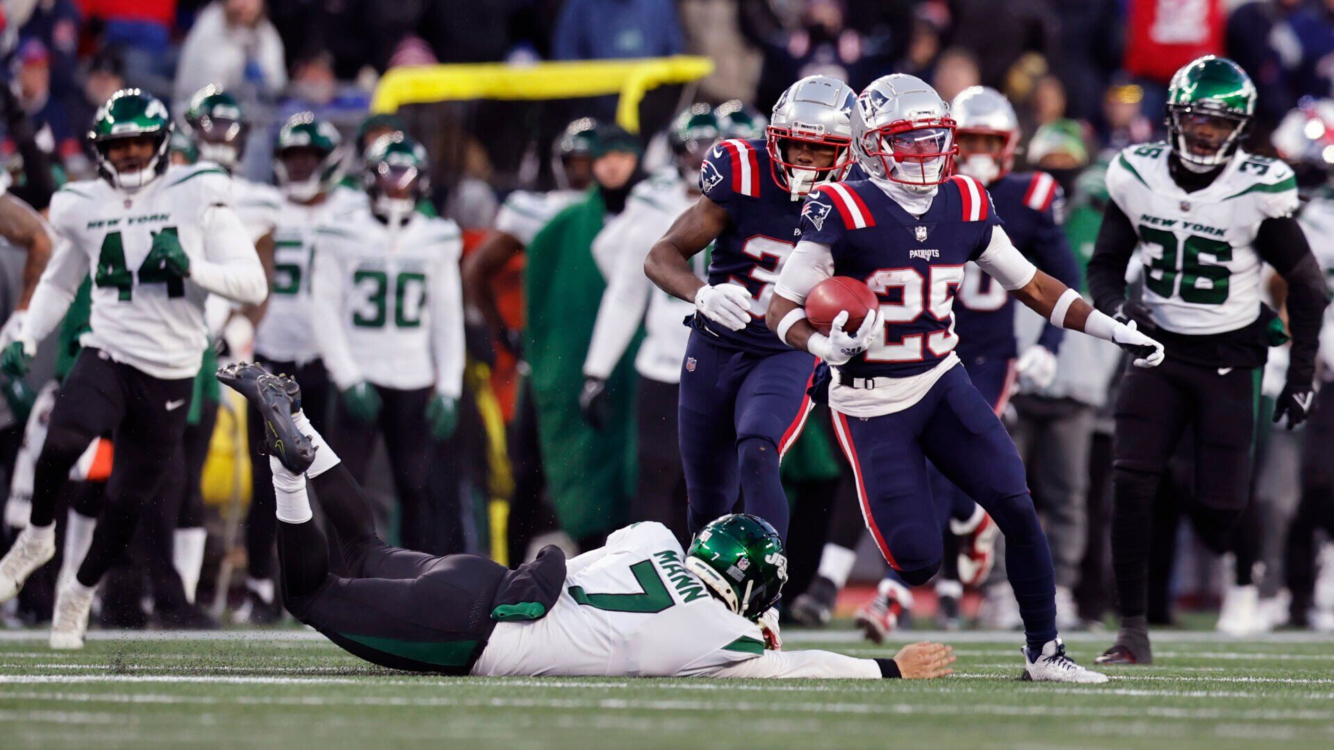 APTOPIX Jets Patriots Football